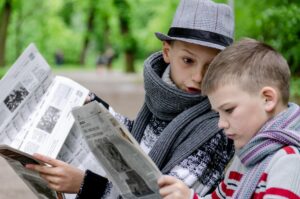 Kaip vaikams parašyti įdomų naujienų straipsnį: praktinis vadovas pradedantiesiems žurnalistams